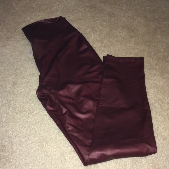 Fake leather pants with cut out knees. - Picture 3 of 4